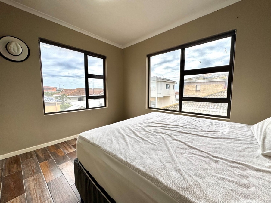To Let 3 Bedroom Property for Rent in Bluewater Bay Eastern Cape